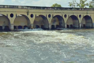 Walaja Palar water flow