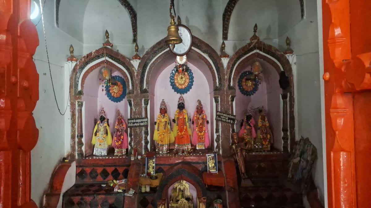 stolen God idols locked in police station storage room for more than thirty years in Palamu