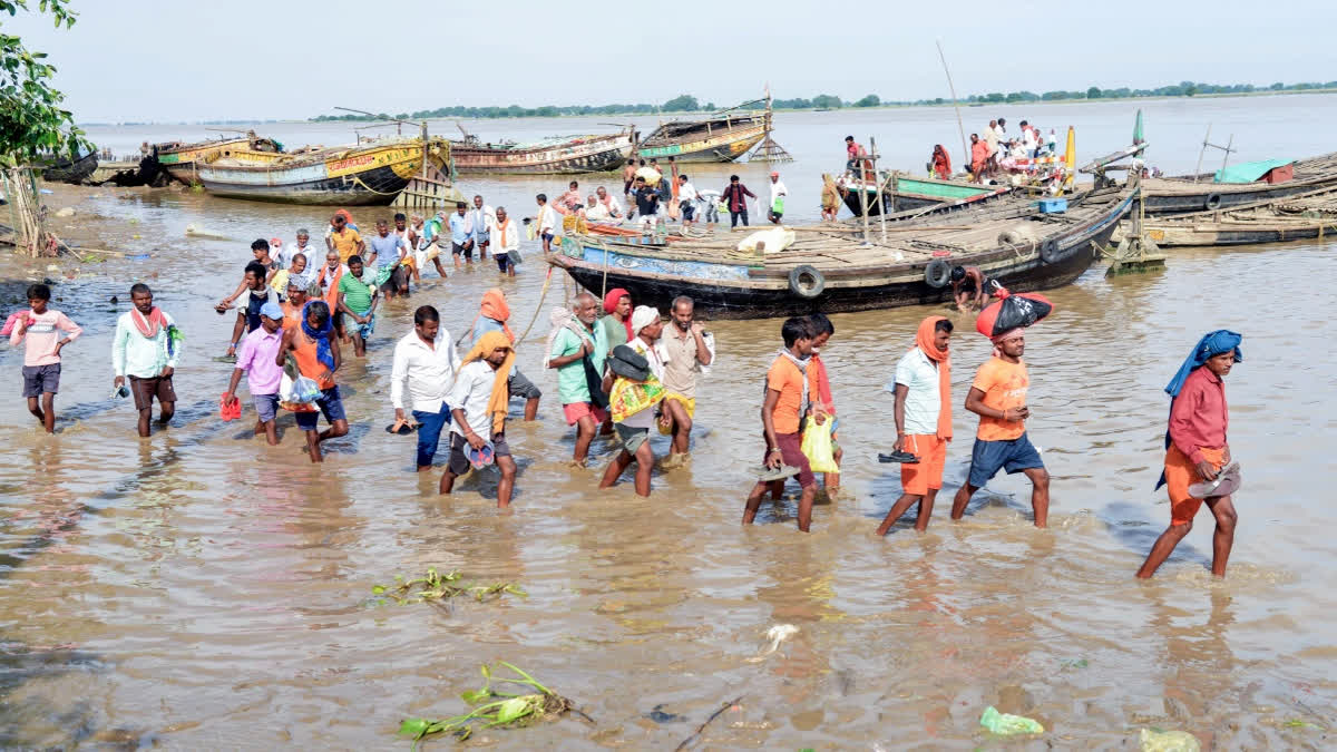 Flood Alert In Bihar After Heavy Discharge Of Water From Birpur Barrage