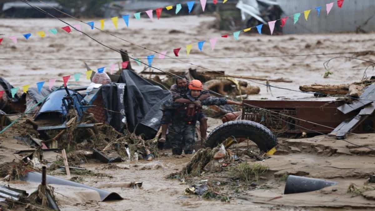 NEPAL FLOOD  നേപ്പാള്‍ വെളളപ്പൊക്കം  NEPAL FLOOD DEATH TOLL  നേപ്പാള്‍ വെള്ളപ്പൊക്കം മരണസംഖ്യ