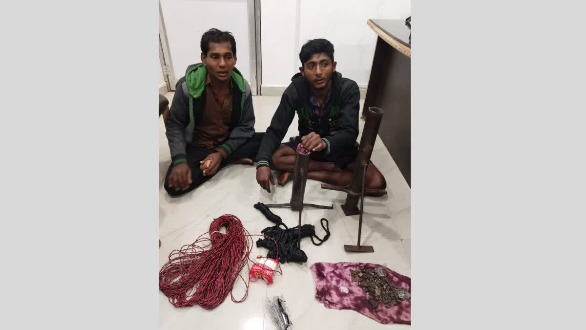 Two Naxalites Arrested In Kanker