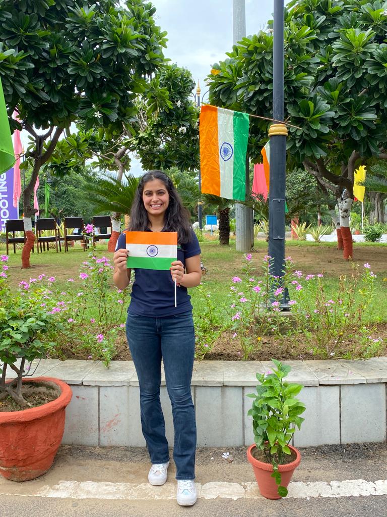 manu bhaker won quota for paris olympics 2024 in shooting