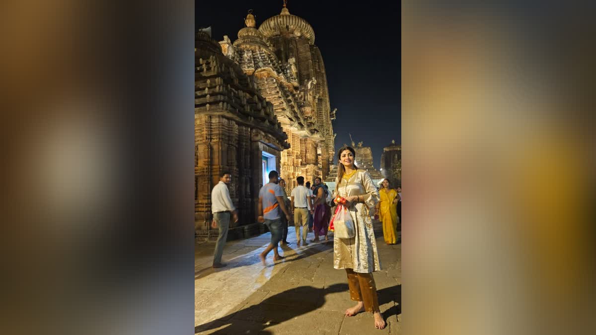 Photo clicked by actress Shilpa Shetty inside the temple