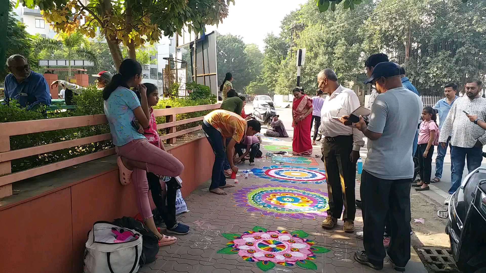 રંગોળી સ્પર્ધાનું આયોજન