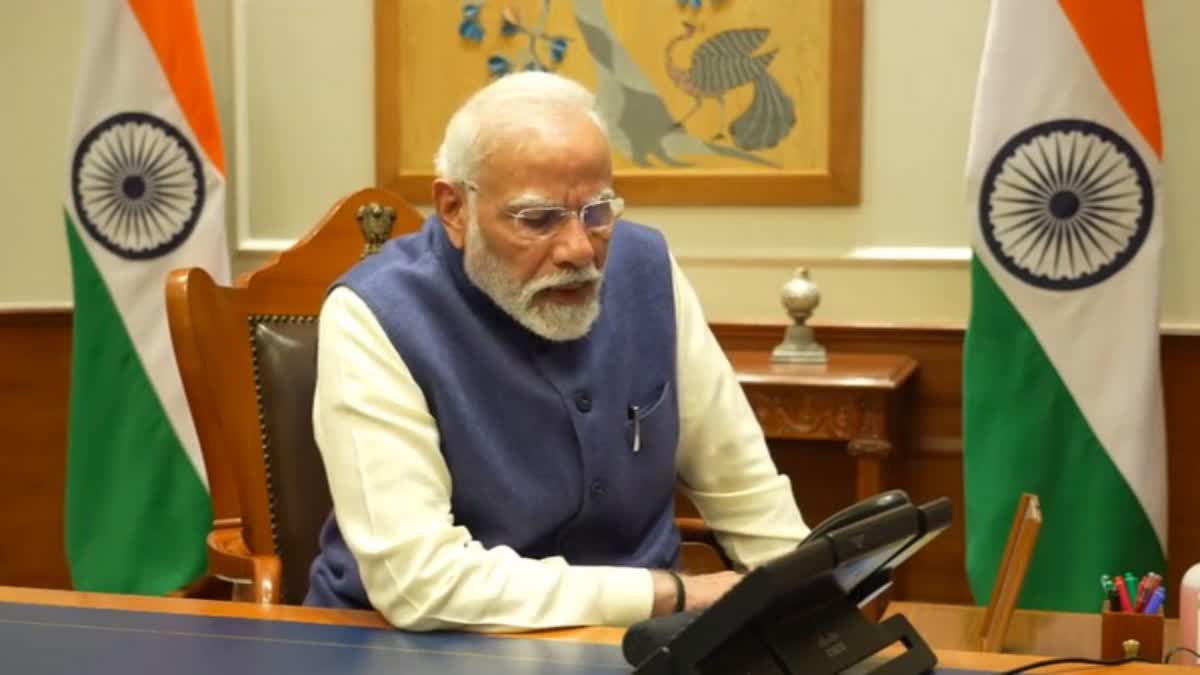 Prime Minister Modi spoke to the workers rescued from the tunnel