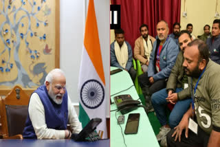 PM Modi interacted with workers