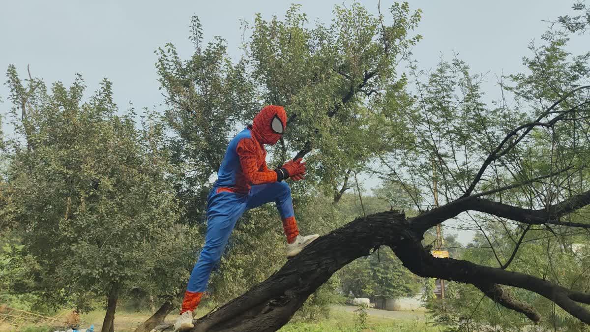 SPIDER MAN IN BHILAI