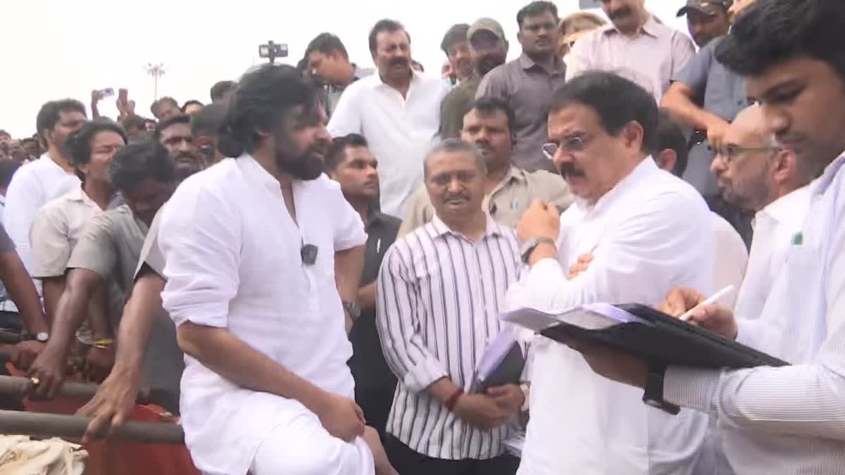 Pawan_Kalyan_Inspects_Kakinada_Port