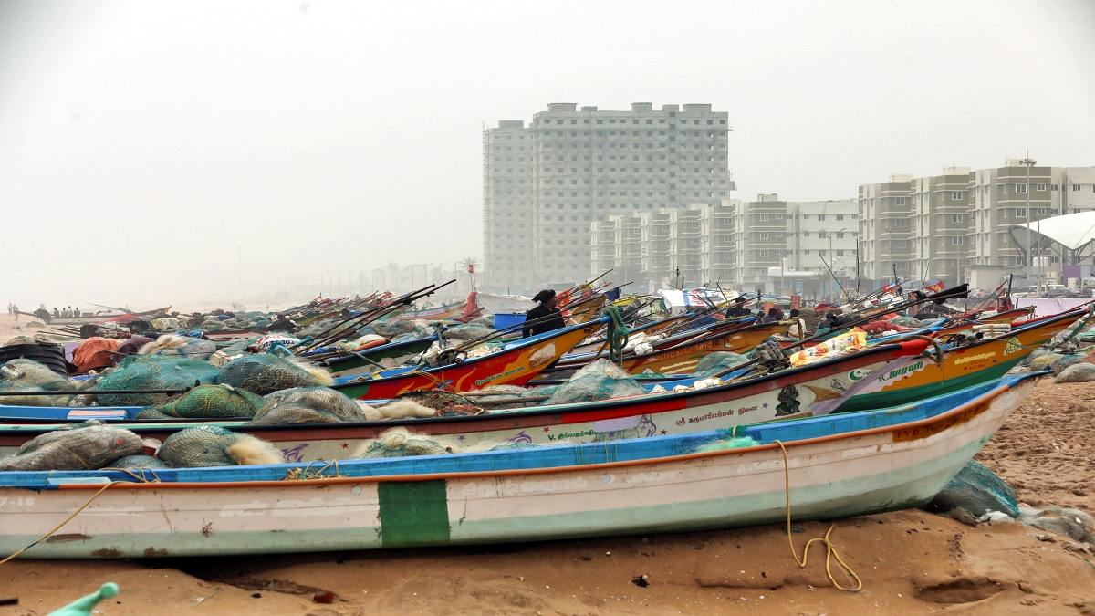 CYCLONE FENGAL  ORANGE ALERT IN KERALA  CYCLONE FENGAL TAMIL NADU  PUDUCHERRY CYCLONE