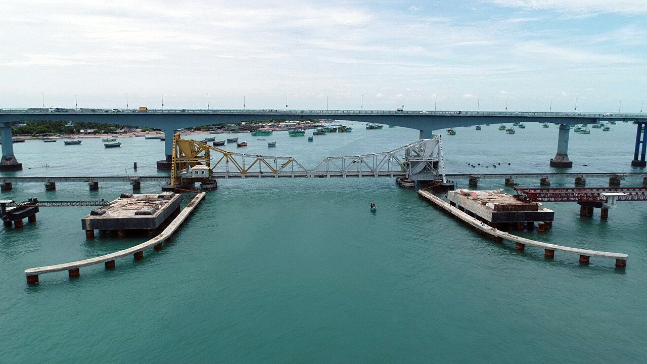 PAMBAN BRIDGE  INDIAN RAILWAY  RAMESHWARAM PAMBAN NEW BRIDGE  പാമ്പൻ പാലം