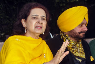 Navjot Singh Sidhu's Wife Accuses Their Close Associates For Duping Rs 2 Crore