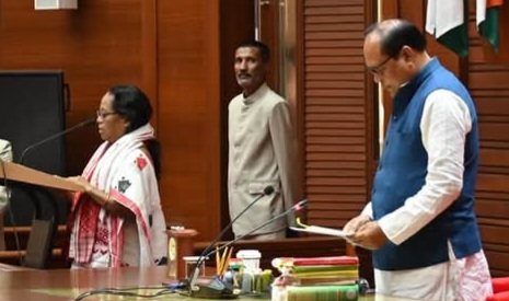 Five newly-elected MLAs take oath in Assam Assembly