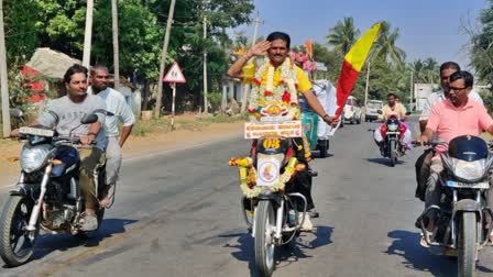 ಹ್ಯಾಂಡಲ್ ಇಲ್ಲದ ಬೈಕ್​ನಲ್ಲಿ ಸವಾರಿ