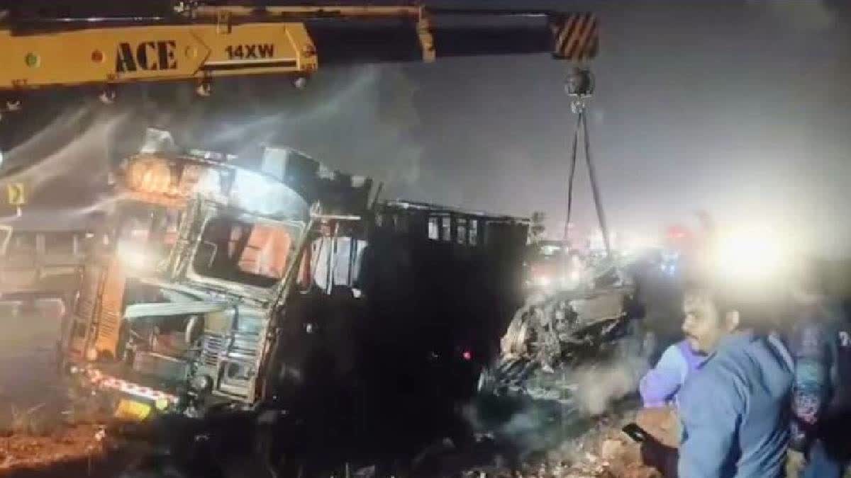 2 Charred To Death In Fire Caused By Car-Truck Collision In Korba