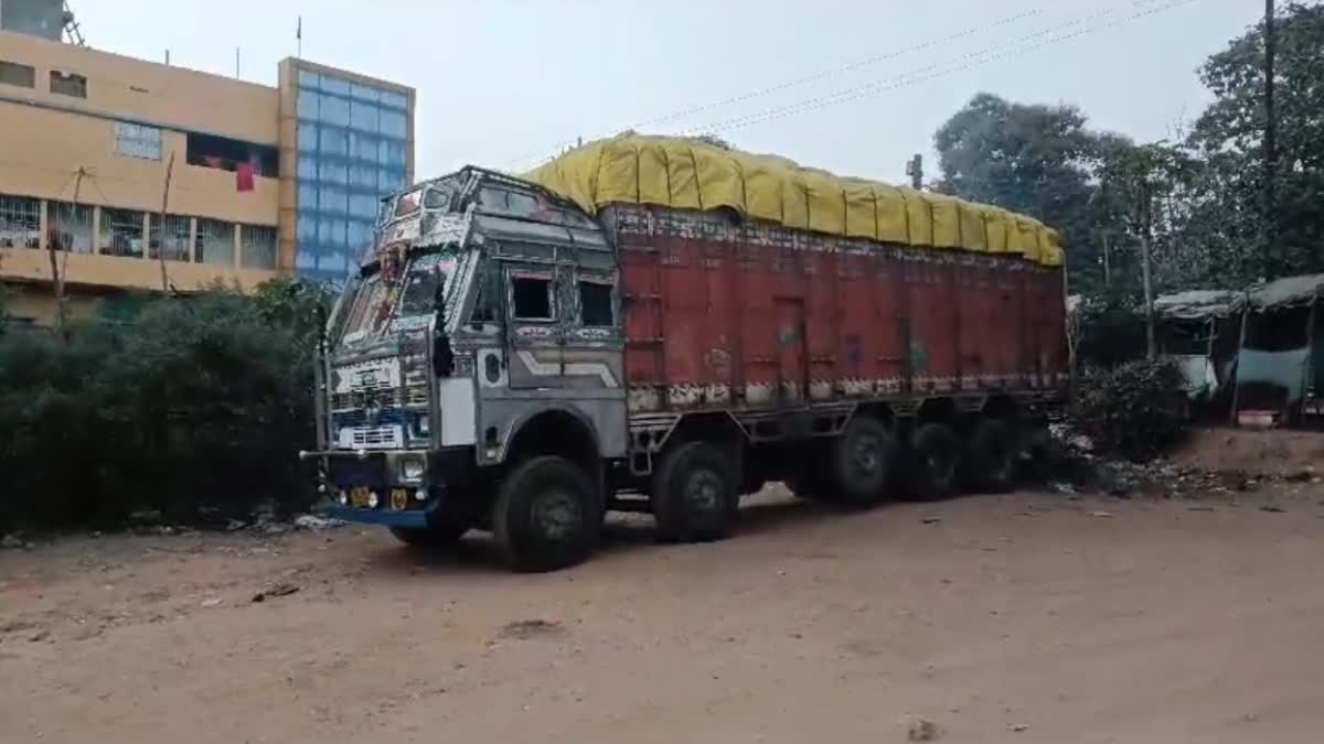 ILLEGAL COAL TRUCK IN GIRIDIH