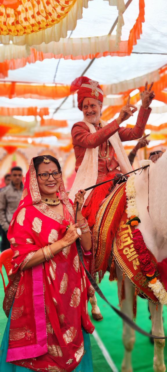 Foreign couple Hindu wedding ceremony