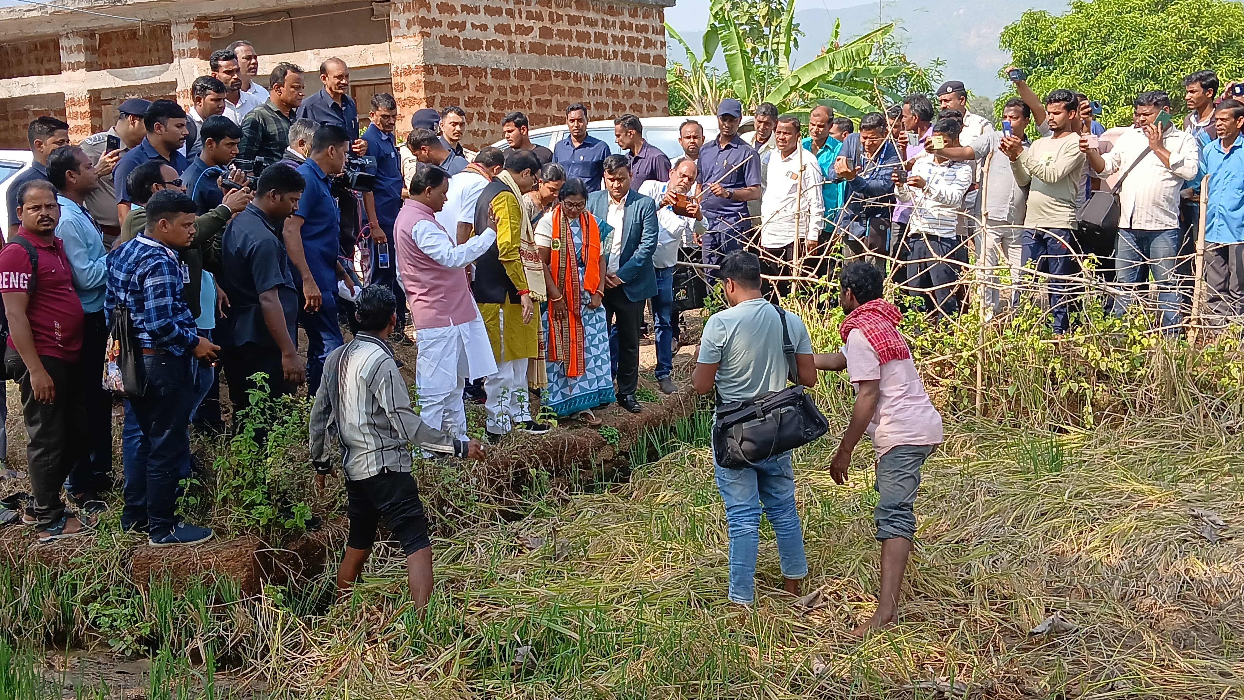 CM Mohan Charan Majhi