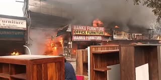 Fire broke out in furniture market