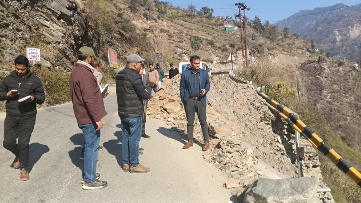 DM INSPECTS KEDARNATH HIGHWAY