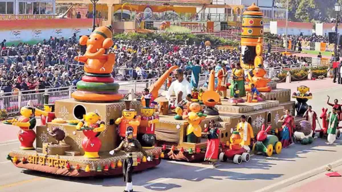 Etikoppaka Toys in Republic Day