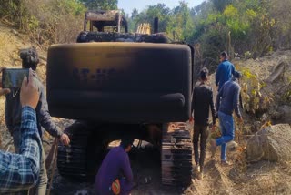 POCLAIN MACHINE BURNT IN GAYA