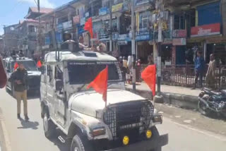 In order to give voters a feeling of security and confidence prior to the Lok Sabha elections, the security forces staged flag marches throughout the Kashmir Valley on Saturday.