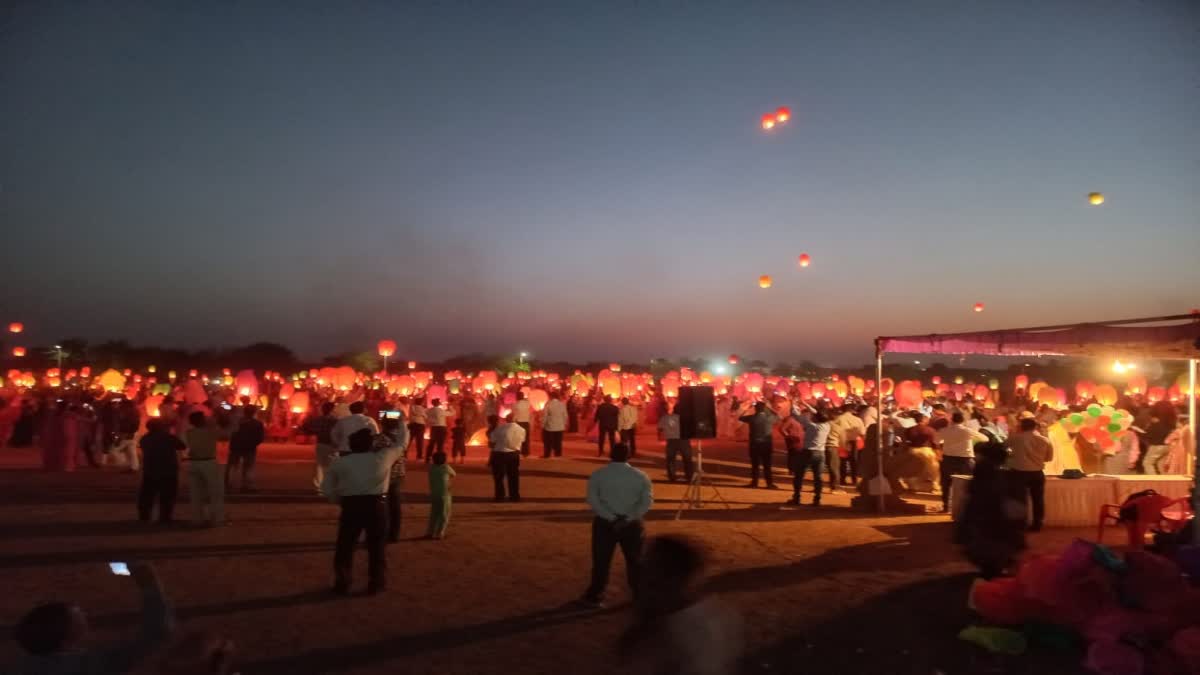 HOT BALLOONS RELEASED IN MANDSAUR