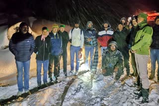 8 Tourists stuck in Spiti Pangmo in snowfall Rescued