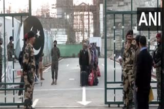 786 Pakistanis left India via the Attari-Wagah border.