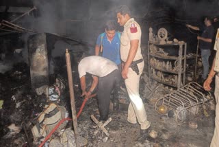 Fire at Dilli Haat Ina Delhi