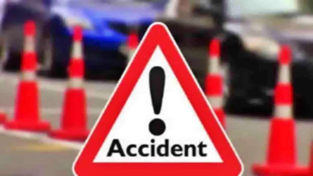 JAMMU BUS ACCIDENT  AKHNOOR BUS ACCIDENT  ജമ്മുവിലെ ബസ് അപകടം  അഖ്‌നൂരില്‍ ബസ് മറിഞ്ഞു