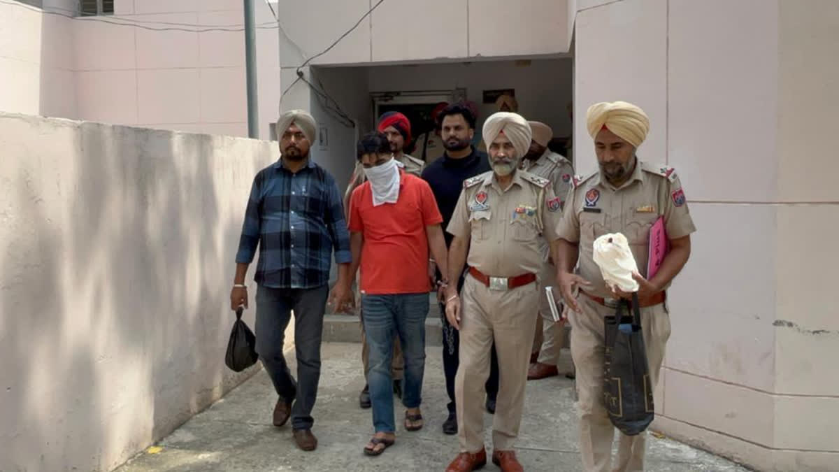 Accused arrested with heroin and illegal weapons in Amritsar