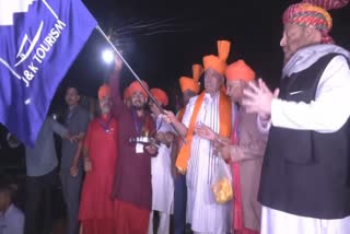 The first batch of Amarnath Yatra pilgrims leave for Pahalgam and Baltal J&K