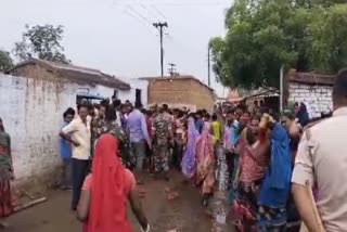 clash between two groups in Dhanbad