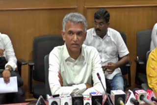 Revenue Minister Krishna Byre Gowda spoke at a press conference.