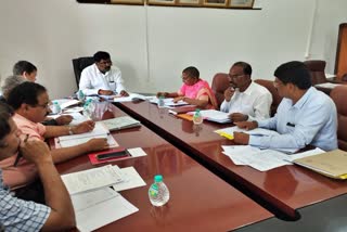 Minister Shivraj then held a meeting.