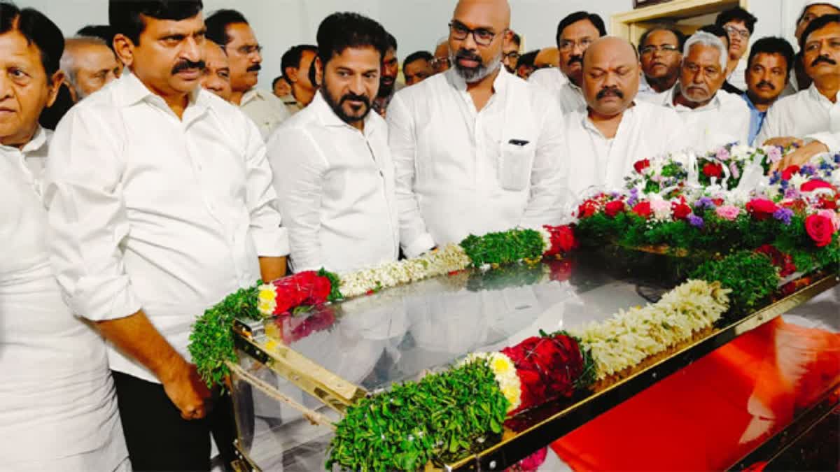 CM Revanth Reddy pays tribute to D Srinivas
