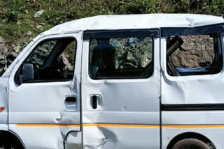 Two Amarnath Pilgrims Injured In Road Accident In Pahalgam