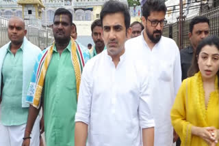 Gautam Gambhir offered prayers at the Balaji temple in Tirupati