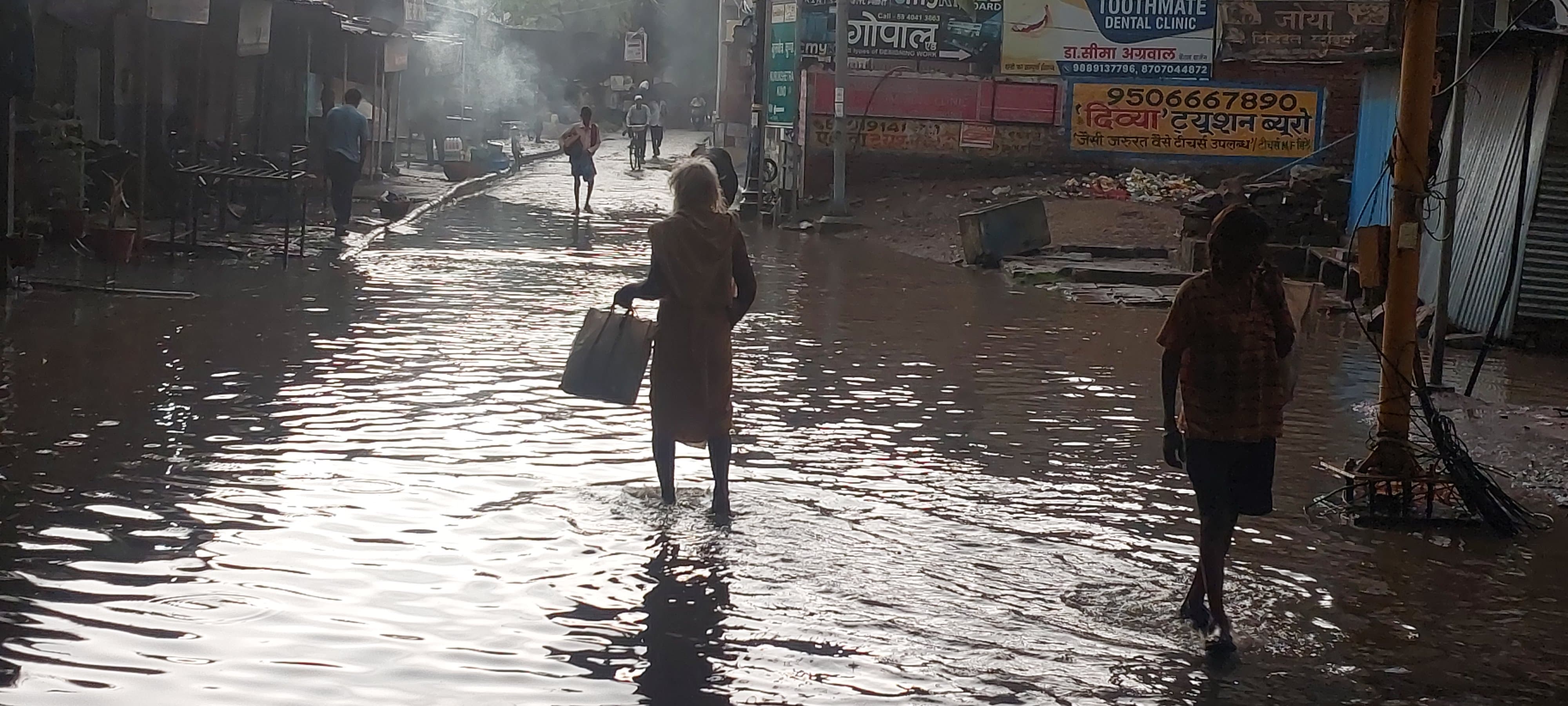 up weather update-imd-heavy-rain-alert-uttar-pradesh-kaushambi prayagraj fatehpur pratapgarh sonbhadra mirzapur chandauli-30 june 2024- today mausam-monsoon-barish-update in hindi