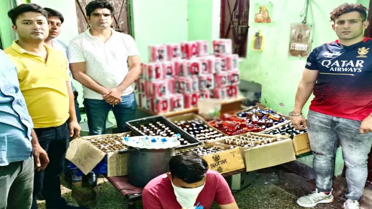 AATS arrested liquor smuggler from Babarpur