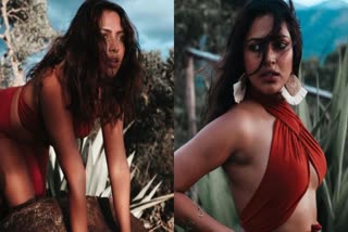 Amalapaul latest jungle photos