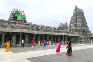 Yadadri Temple Gold burning