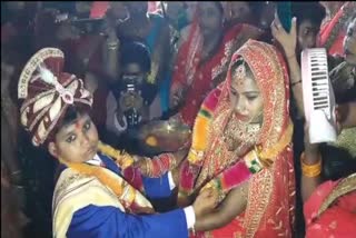 dwarves-wedding-in-bihar-3-feet-groom-married-to-4-feet-bride-in-bihar