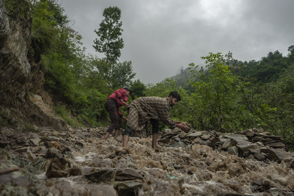 Intense rainfall in the Himalayan regions of India’s Kashmir state and the adjacent mountainous cold desert of Ladakh last week destroyed roads and caused flooding of dozens of villages. Cloudbursts are a common occurrence in Himalayan regions but experts are alarmed by the increase in extreme weather-related events.