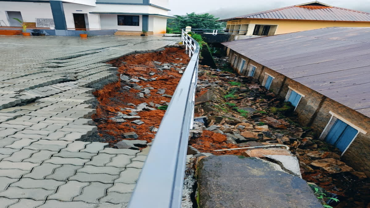 HEAVY RAIN IN IDUKKI  കുടുംബങ്ങളെ മാറ്റി  ഇടുക്കില്‍ കനത്ത മഴ  KERALA RAIN NEWS