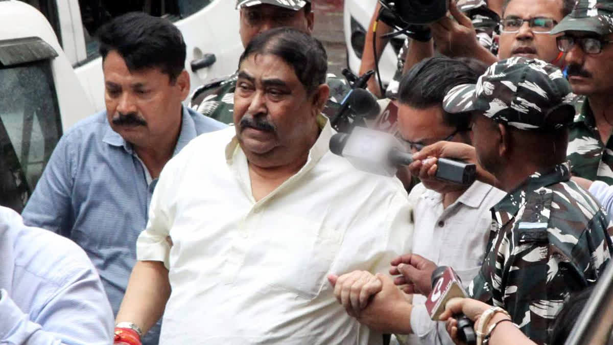 The apex court granted bail to TMC leader Anubrata Mondal, who was arrested by the CBI in connection with a cattle smuggling investigation. The court noted Mondal's two-year incarceration and the lengthy trial ahead. Mondal is required to cooperate with the investigation and surrender his passport.