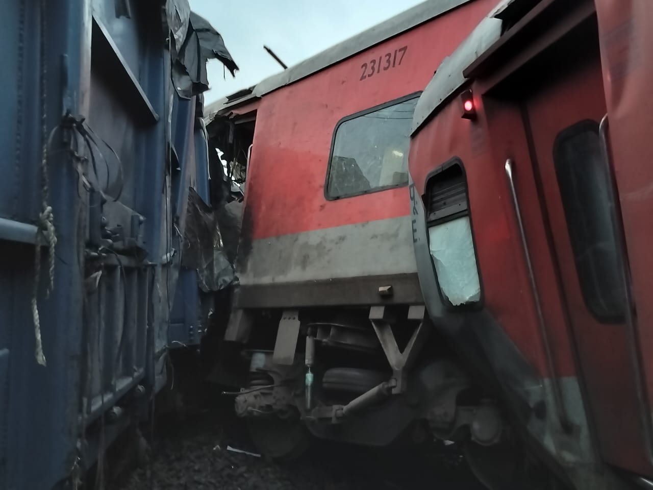 Howrah Mumbai Mail Express derailed in Chakradharpur division of Jharkhand