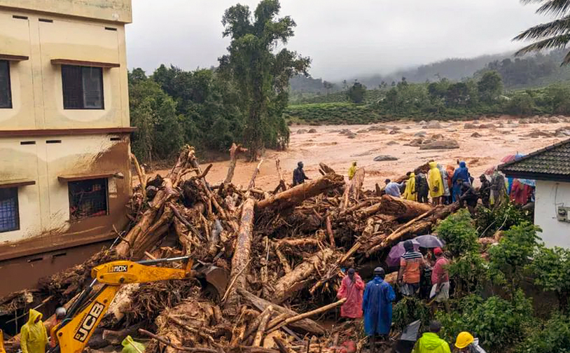 KERALA WAYANAD LANDSLIDE LIVE