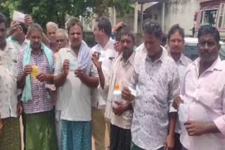 Farmers Protest For Crop Cash